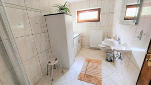 Kúpeľňa v ubytovaní Schernthaner + 37 fotografií