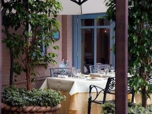 Restaurace v ubytování Hotel Monterey Lasoeur Ginza