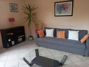 Posedenie v ubytovaní Grand appartement rez-de-chaussée avec jardin Briançon