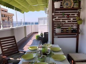 Balkón alebo terasa v ubytovaní ÁTICO VICTORIA BEACH