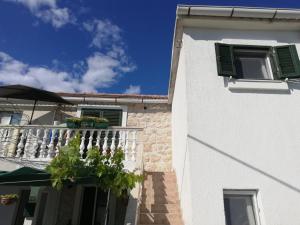Balkón alebo terasa v ubytovaní Charming apartment piccolo paradiso