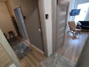 Ένα μπάνιο στο 1120 Śmiałego 41 - Tanie Pokoje w Apartamencie - samodzielne zameldowanie - self check in