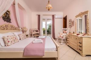 Posteľ alebo postele v izbe v ubytovaní Villa Sunshine