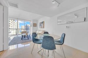 Setusvæði á Emblematic unit at Icon in the heart of Brickell