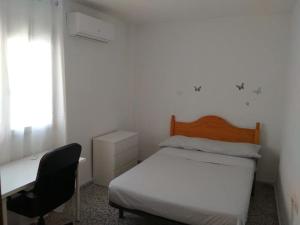 Fotografia z galérie ubytovania Apartamento 3 dormitorios frente a Hospital de Traumatología v destinácii Granada