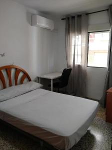 Fotografia z galérie ubytovania Apartamento 3 dormitorios frente a Hospital de Traumatología v destinácii Granada