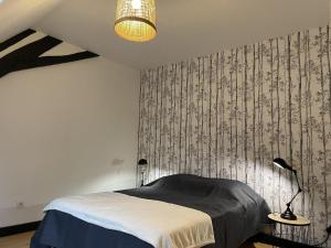 Zdjęcie z galerii obiektu Gîte nature avec terrasse, près étang Morat, pêche, Wi-Fi, idéal famille et randonneurs - FR-1-489-415 w mieście Saint-Bonnet-Tronçais