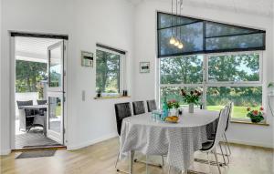 Imagine din galeria proprietății Holiday Home Skjern 37 în Lem