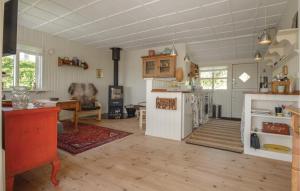 Kuchyň nebo kuchyňský kout v ubytování Holiday Home Kirsebærlunden Hejls Ix