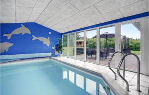 Bazén v ubytování Stunning Home In Ebeltoft With Kitchen nebo v jeho okolí
