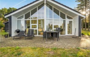 Zahrada ubytování Holiday Home Ahornvej Ebeltoft Ix