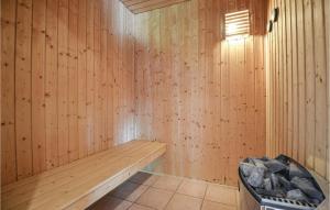 Fotografie z fotogalerie ubytování Awesome Home In Ebeltoft With Sauna v destinaci Ebeltoft