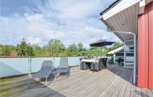 Balkón nebo terasa v ubytování Awesome Home In Ebeltoft With Sauna