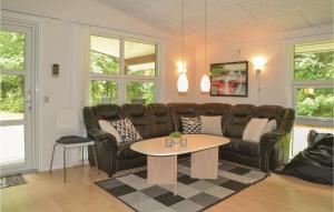 Ruang duduk di Holiday Home Søvej Ansager Ix