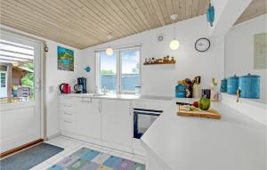 Eldhús eða eldhúskrókur á 2 Bedroom Nice Home In Vordingborg +15 myndir
