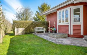 Nice Home In Haderslev With Kitchen外面的花园
