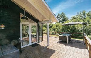Balkoni atau teres di Three-Bedroom Holiday Home In Aakirkeby