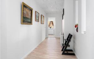 Fitness centrum a/nebo fitness zařízení v ubytování Stunning Home In Thyborøn With Wifi