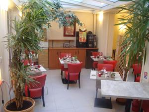 Posezení v ubytování Logis Hôtel de France