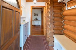 Fotografia z galérie ubytovania Hazelnut Pool House - Happy Rentals v destinácii Ludbreg