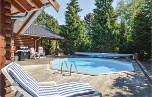 Bassenget på eller i nærheten av Awesome Home In Lundby With Private Swimming Pool, Can Be Inside Or Outside