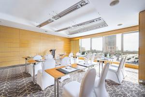 Predel za sedenje v nastanitvi Qabila Westbay Hotel