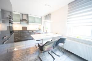 Kuchyň nebo kuchyňský kout v ubytování Ferienhaus Kleiner Kaiser