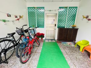 Andar de bicicleta em 郵系空間民宿 ou nos arredores