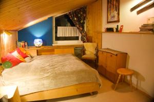 Ένα ή περισσότερα κρεβάτια σε δωμάτιο στο Haus Sonnenalm
