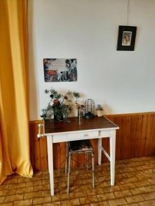 布里昂松Studio sympa avec terrasse , maxi 4 pers.Briançon的相册照片