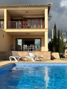 Bazén v ubytování Casa Mirador - Bonita casa pareada nebo v jeho okolí