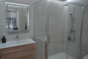 Koupelna v ubytování Apartamento Turistico Hermanos Infantes + 32 fotografií