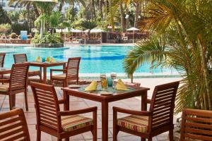 Bazén v ubytování Seaside Palm Beach nebo v jeho okolí