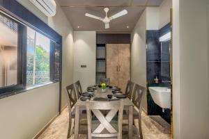 Fotografie z fotogalerie ubytování SaffronStays HeavOne Penta, Lonavala v destinaci Lonavala