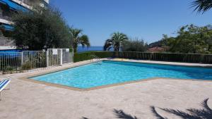 Zdjęcie z galerii obiektu Studette avec Piscine au calme - Proche Nice et Monaco w mieście Villefranche-sur-Mer