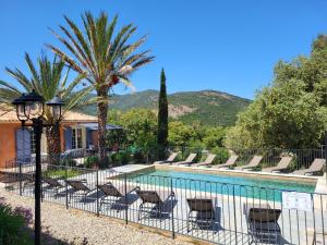 Swimmingpoolen hos eller tæt på Villa Primavera