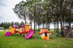 Zona de joacă pentru copii de la Residenze Di La' Dal Fiume