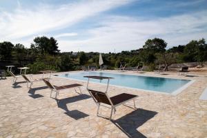 Gallery image of Covo del Bandito - trullo & pool in Cisternino