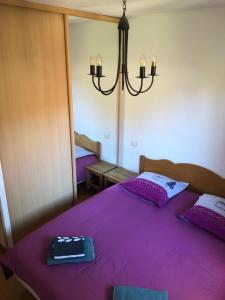 Posteľ alebo postele v izbe v ubytovaní Appartement tout confort - Belle vue sur le Cambre d'Aze