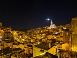 Nespecifikovaný výhled na destinaci Matera nebo výhled na město při pohledu z penzionu
