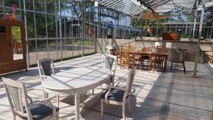 Achterhoeks Goed, Minicamping in Vragender餐厅或其他用餐的地方