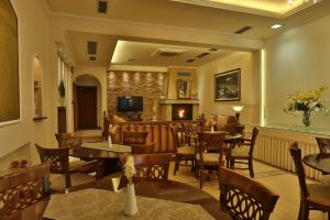 Posezení v ubytování Xenios Dias Boutique Hotel