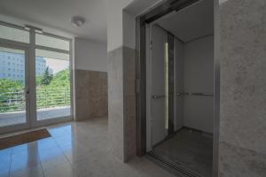 Fotografie z fotogalerie ubytování Sky & Sun Luxury Rooms with private parking in the garage v destinaci Zadar