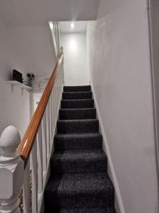 Gallery image of 6 bedroom 6 Ensuite 1 min to M6 Jct 9 15 min to Bham in Wednesbury