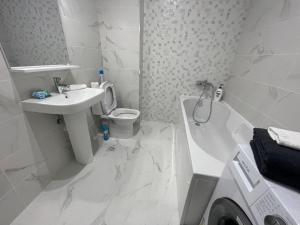 O baie la Moghioros Park Residence DUM4 +25 fotografii