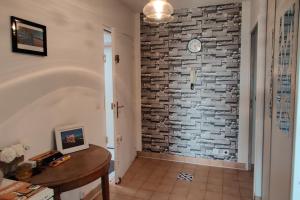 Kúpeľňa v ubytovaní 2 bedroom flat with terrasse & car-park Nice Ouest