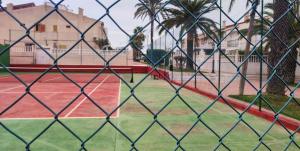 Tenis lub squash w obiekcie Bungalow Deluxe Gran Alacant lub w pobliżu