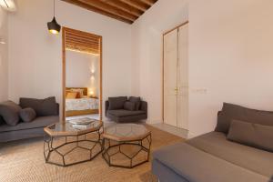 Posedenie v ubytovaní Wonderful apartment with three bedrooms and two bathrooms in the center