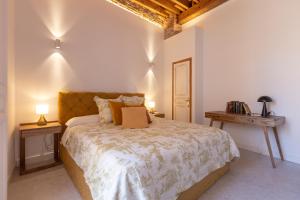 Posteľ alebo postele v izbe v ubytovaní Wonderful apartment with three bedrooms and two bathrooms in the center