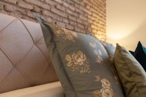 Posteľ alebo postele v izbe v ubytovaní Wonderful apartment with three bedrooms and two bathrooms in the center